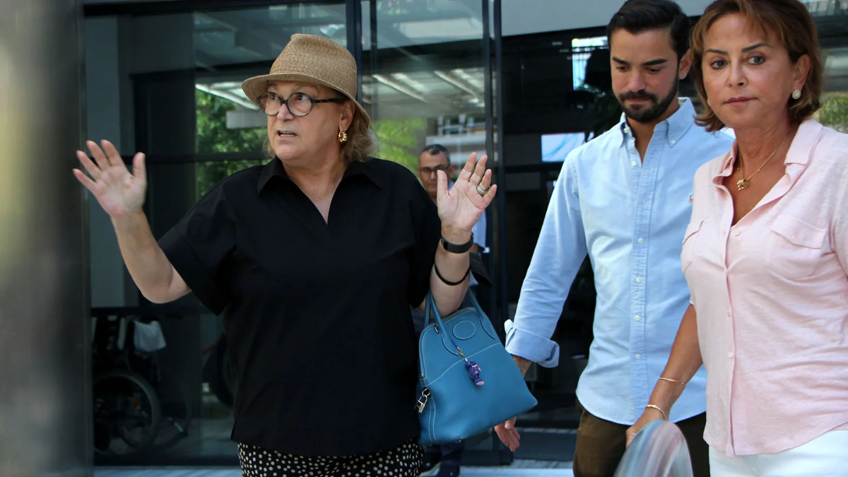 Güler Sabancı'dan hastane ziyareti