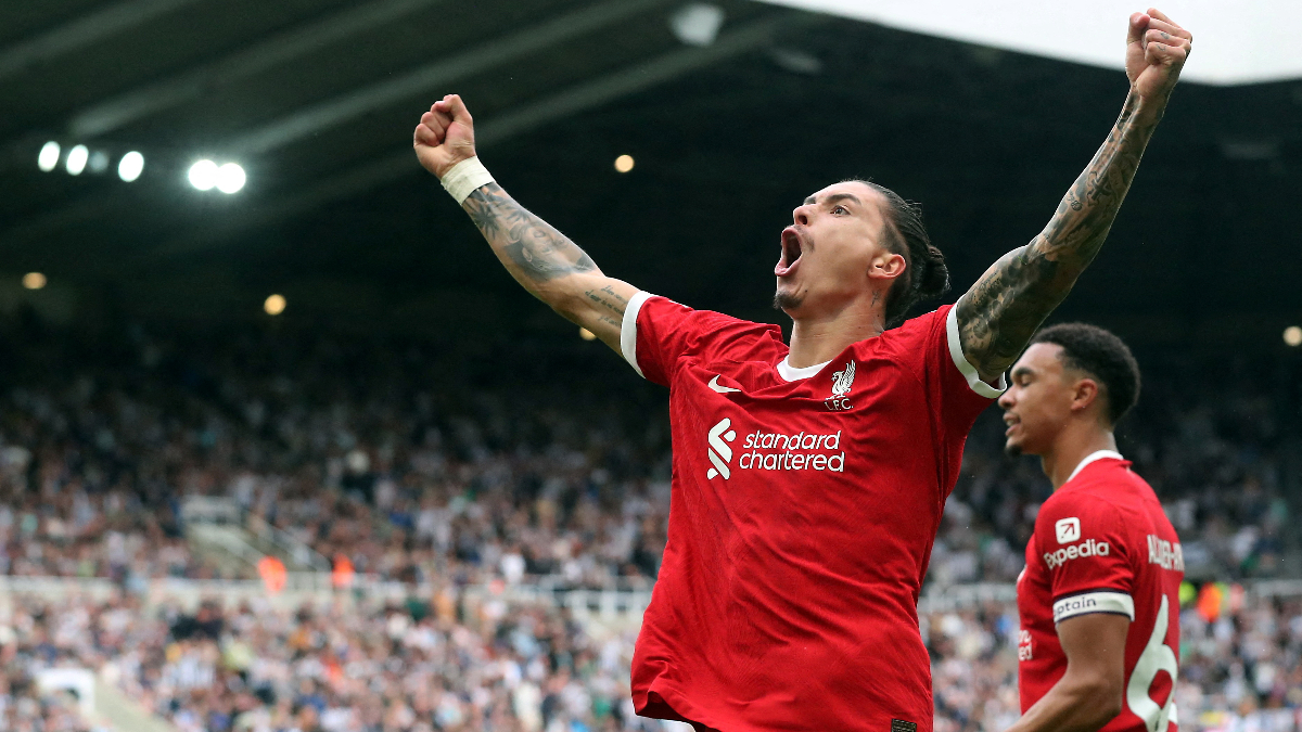 Liverpool, 10 kişi kaldığı maçta Newcastle United'ı yendi