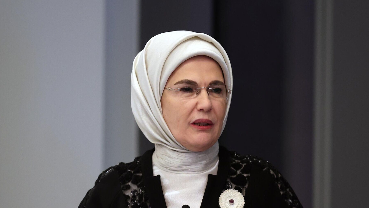 Emine Erdoğan, Şule Yüksel Şenler'i andı