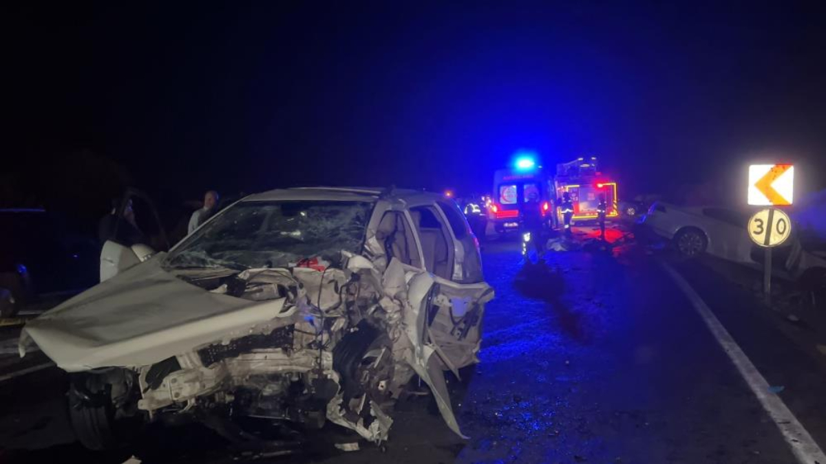 Nevşehir'de cip ile otomobil çarpıştığı kazada 4 kişi can verdi