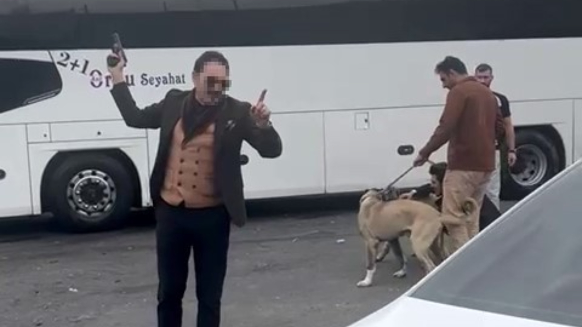 İstanbul'da küfür ederek havaya ateş ettiği anları sosyal medyada paylaştı