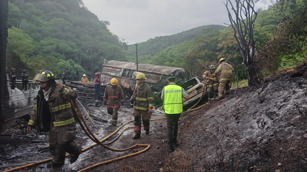 Meksika’da tanker kazasında 8 kişi öldü