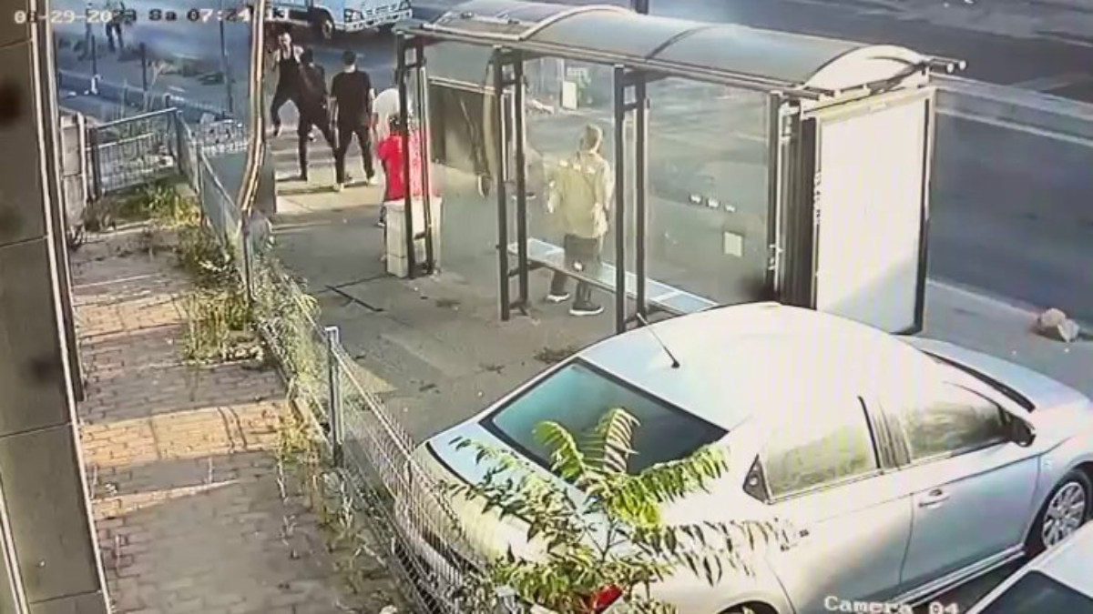 İstanbul'da bıçaklı saldırgana polis müdahalesi: Açığa alındı iddiası yalan çıktı