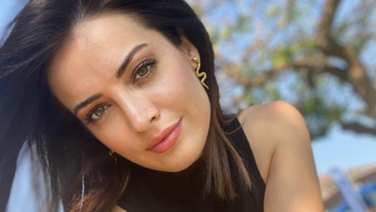 İrem Sak ayna karşısına geçince gözler kamaştı! "İşte Sivas güzeli"