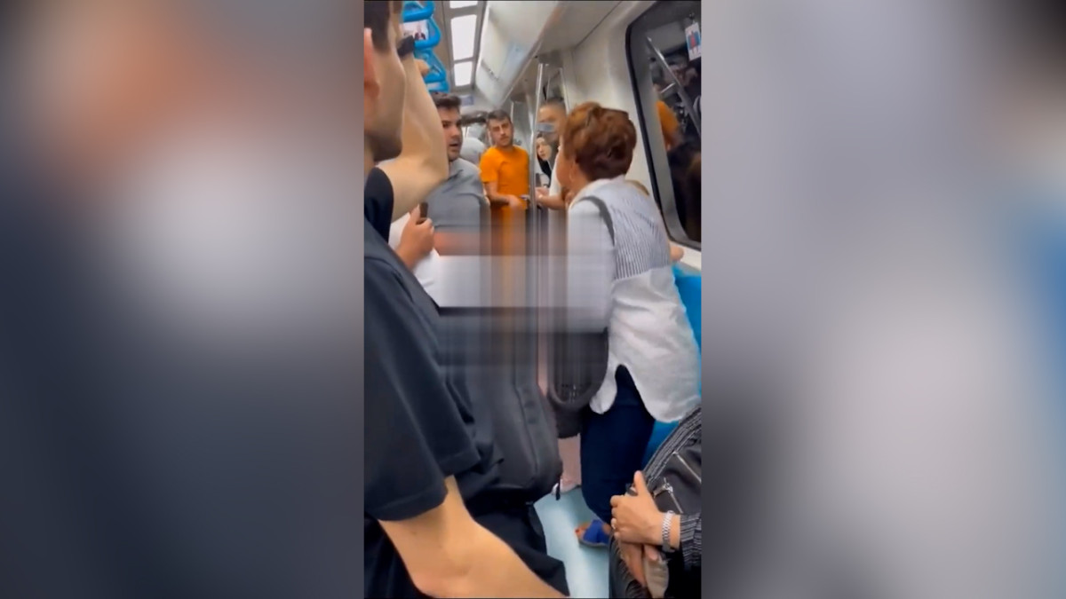 Marmaray'da yanında oturan kadının başörtüsünü açmaya çalıştı: Sert tepki gösterildi