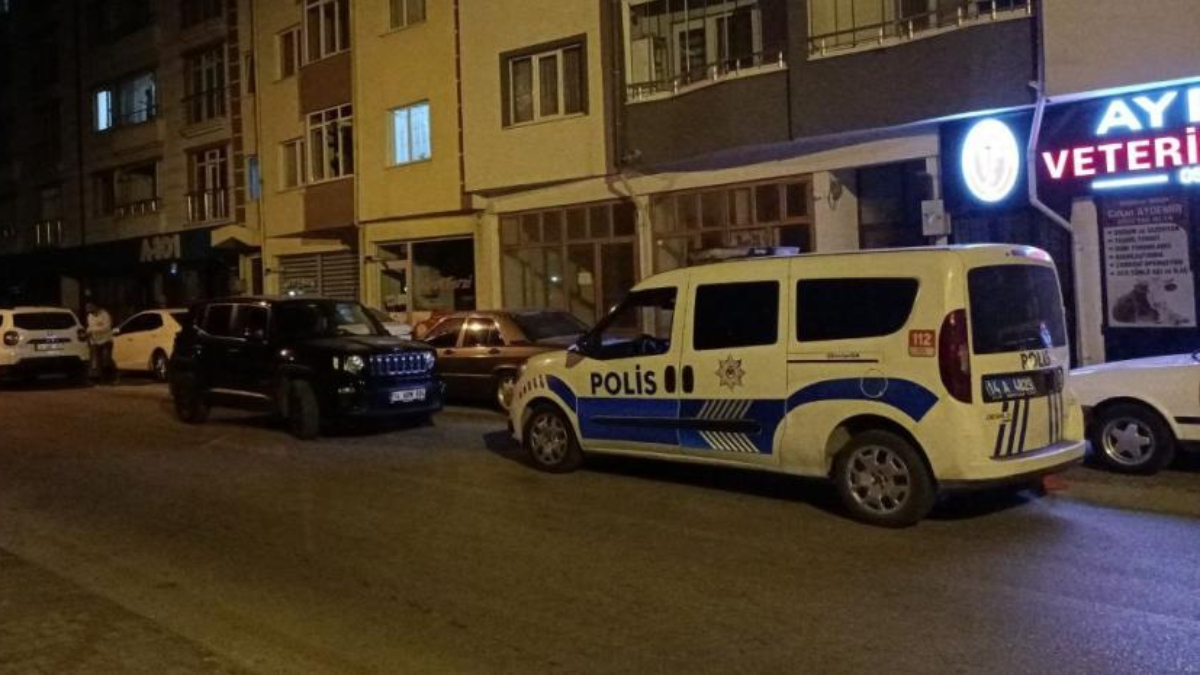 Bolu'da 19 yaşındaki genç bıçakla babasını yaraladı