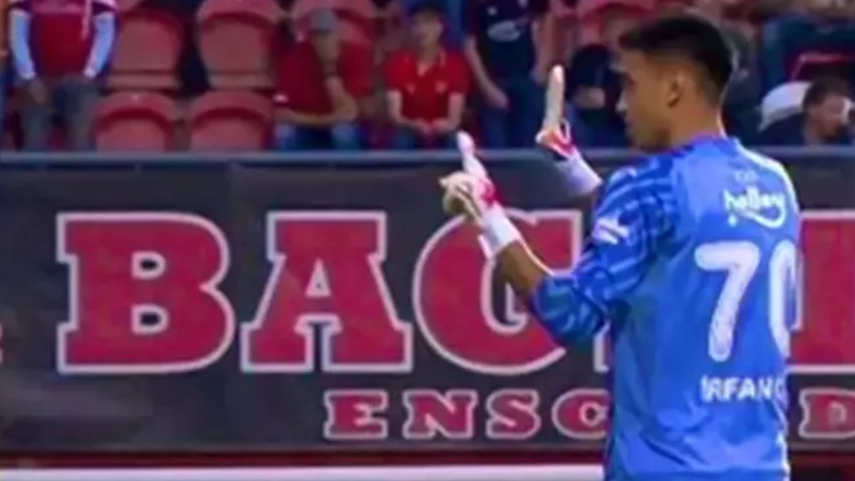 İrfan Can Eğribayat'tan Twente taraftarına 5-1 göndermesi