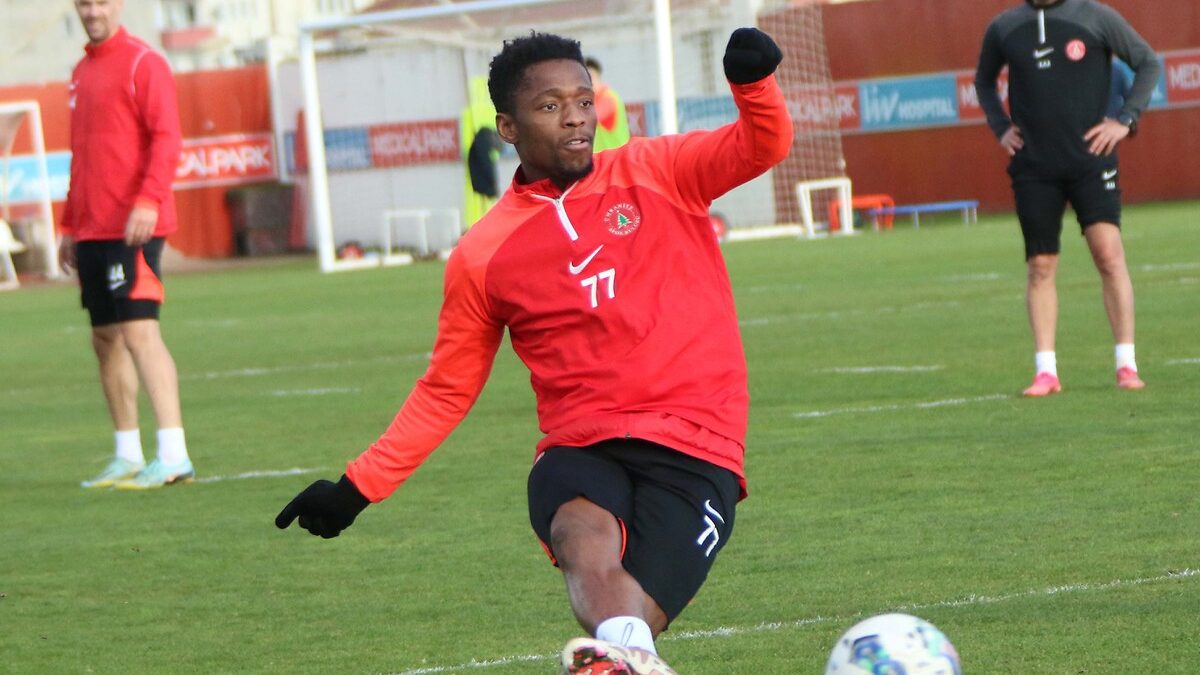 Jesse Sekidika, Eyüpspor ile yollarını ayırdı