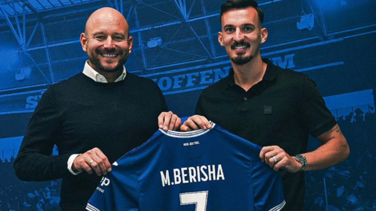 Augsburg, Mergim Berisha'yı Hoffenheim'a sattı