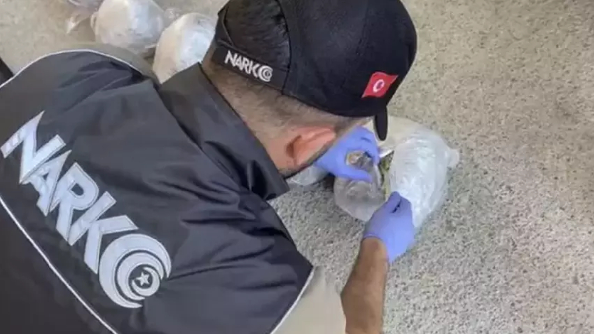 Mersin ve Diyarbakır'da uyuşturucu tacirlerine operasyon
