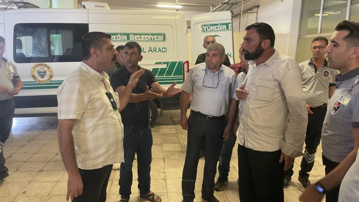 Adana'da cenazeler karıştı! Amcası yerine bir kadının cenazesini aldı