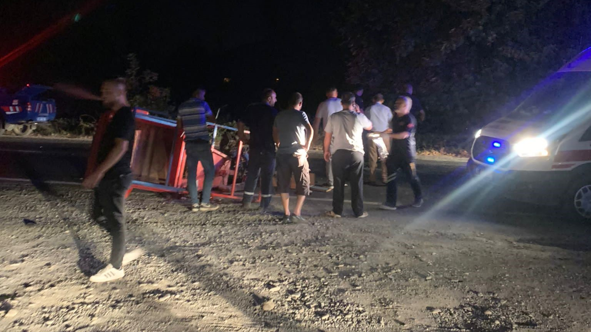 Zonguldak'ta motosiklet ile patpat çarpıştı: 2 yaralı