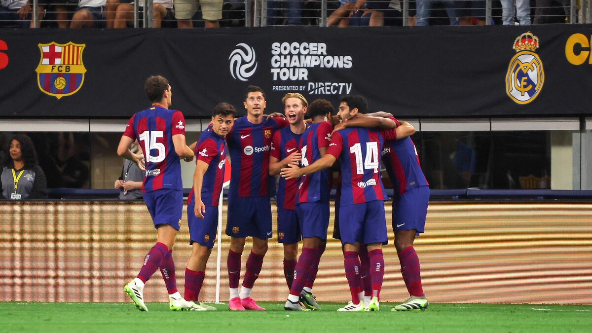 Barcelona, transfer dönemini 102 milyon euro kârla kapattı