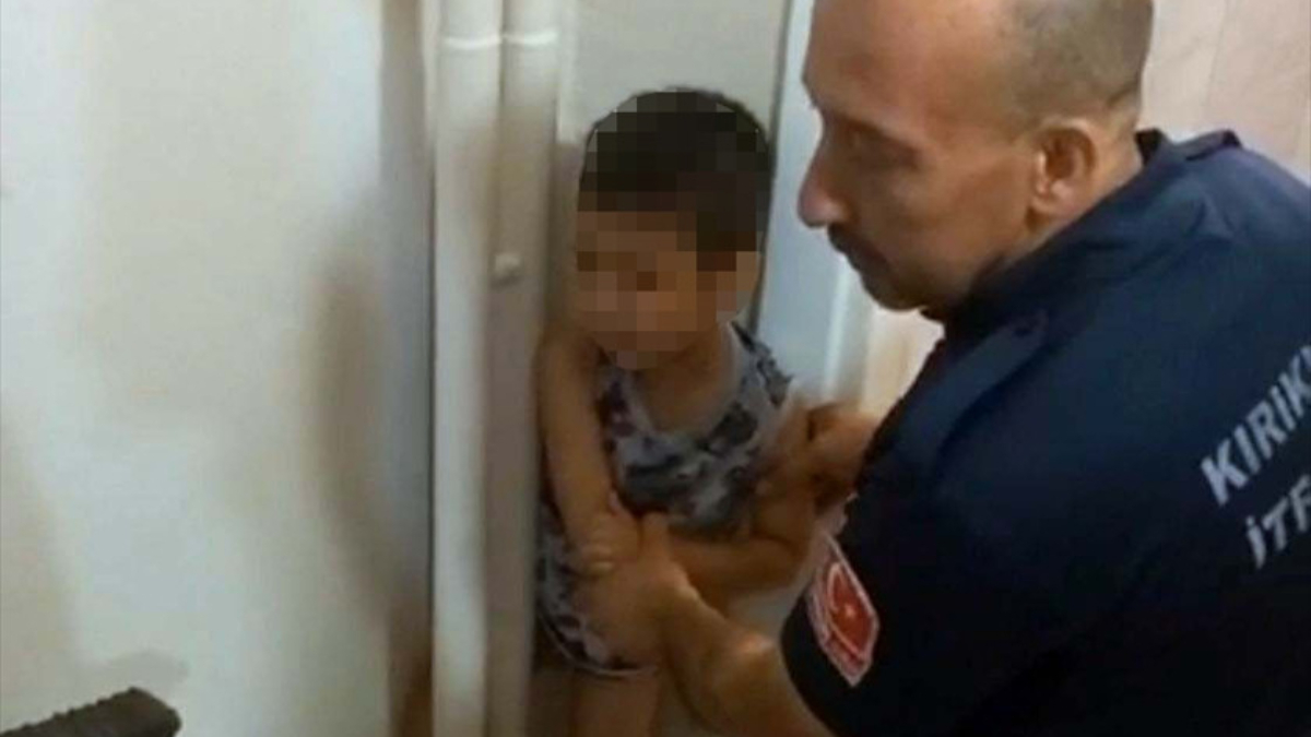 Kırıkkale'de kalorifer borusuna bacağı sıkıştı! İtfaiye kurtardı