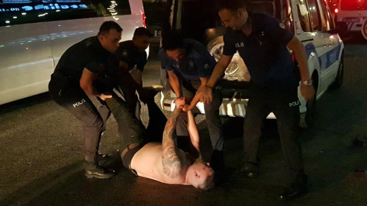 Alanya'da uyuşturucu krizine giren Rus turistin zor anları