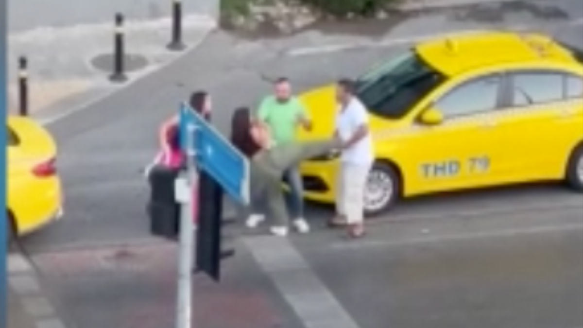 İstanbul'da taksici ve yabancı uyruklu kadınlar arasında kavga