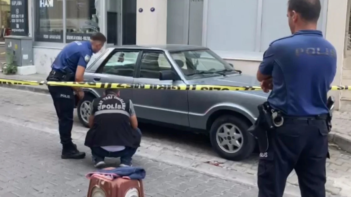 İzmir'de bir kişi husumetlisi tarafından başından vuruldu