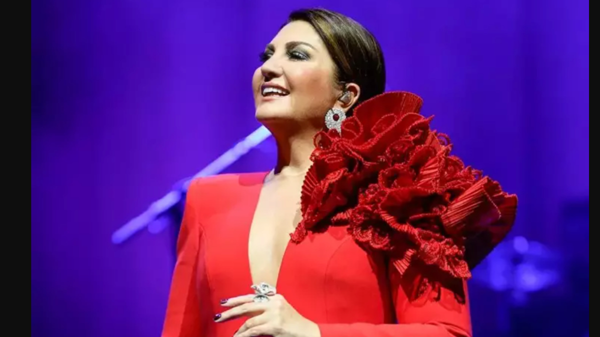 Sibel Can, Photoshop'a ara verdi