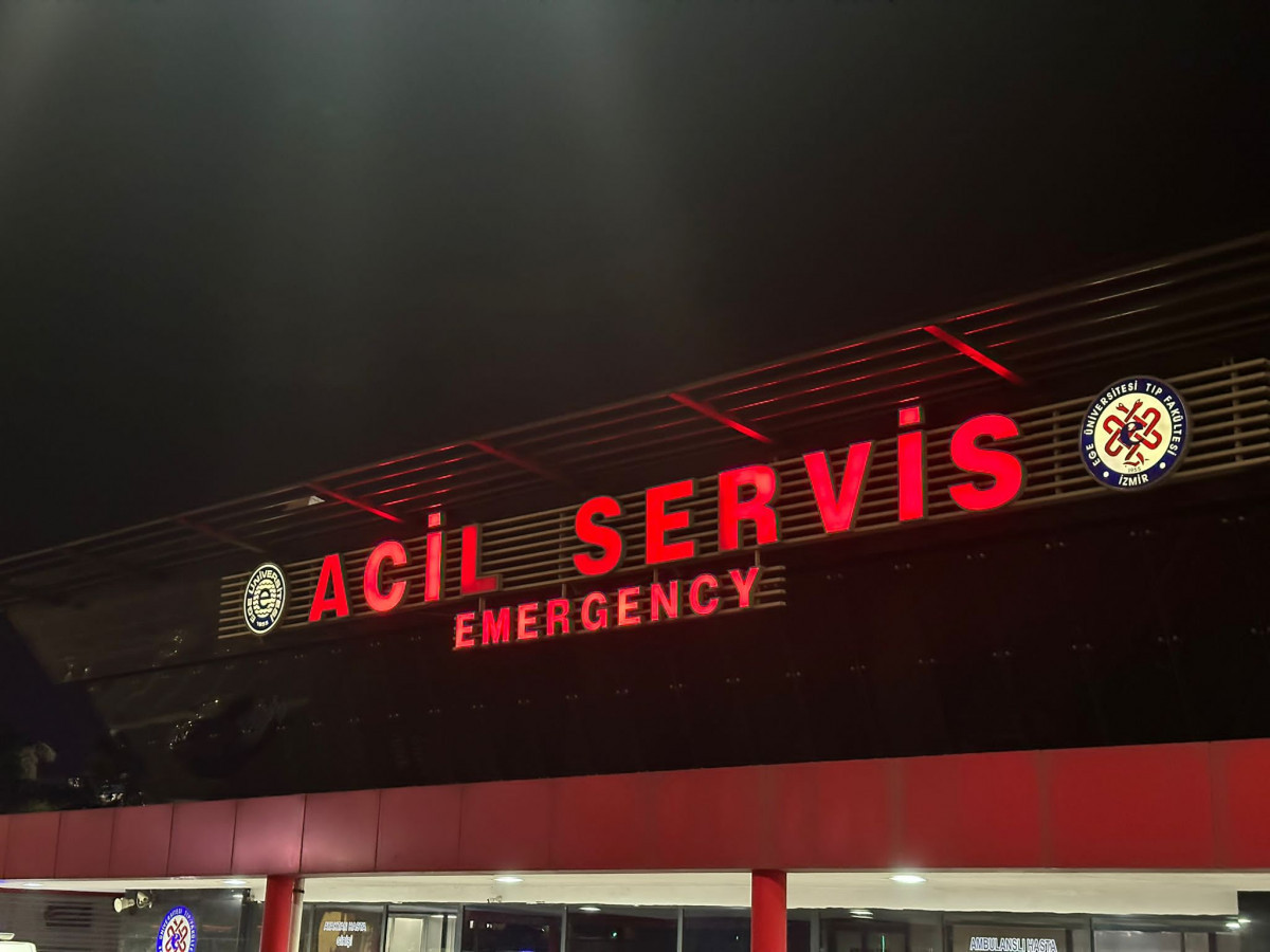 Gaziantep'ten İzmir'e gelip husumetlisine bıçakla saldırdı