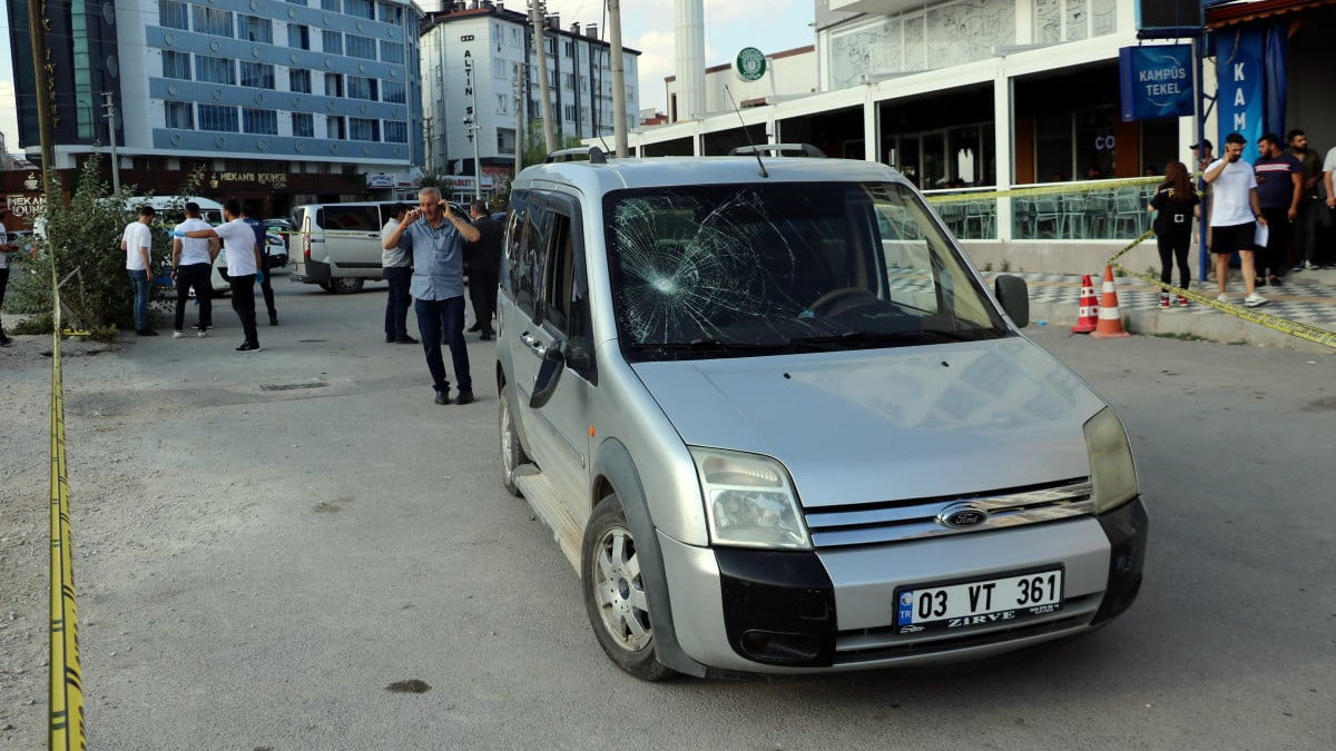 Afyonkarahisar'da bir genç dayılarını pompalı tüfekle vurdu: 1 ölü 1 yaralı