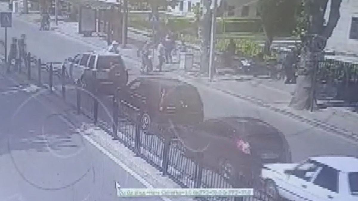 Amasya'da yayaya yol vermek için duran araçlar kaza yaptı