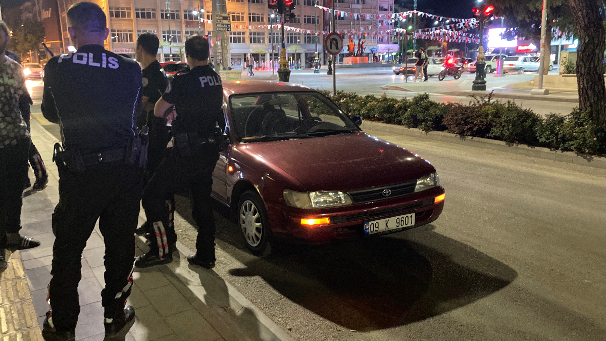 Burdur'da drift yaparken ekiplere yakalandı: 20 bin 352 TL para cezası yedi