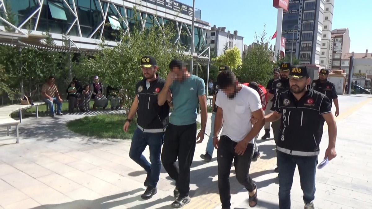 Niğde'de uyuşturucu operasyonu: 4 şüpheli adliyeye sevk edildi