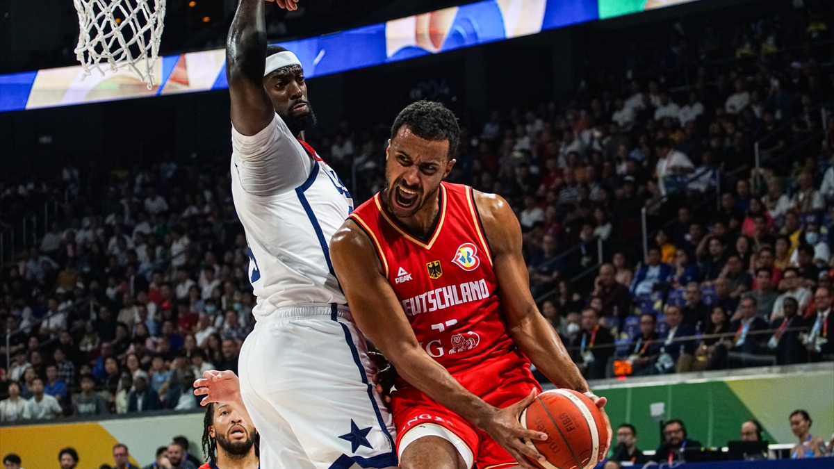 ABD'yi deviren Almanya, Dünya Şampiyonası finalinde Sırbistan'ın rakibi oldu