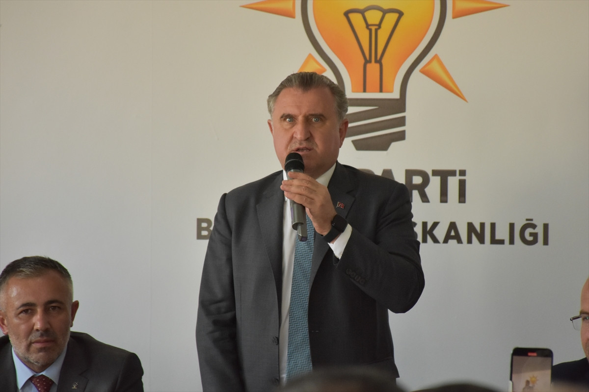 Osman Aşkın Bak: Uyuşturucuyla mücadelede hep beraber hareket etmemiz lazım