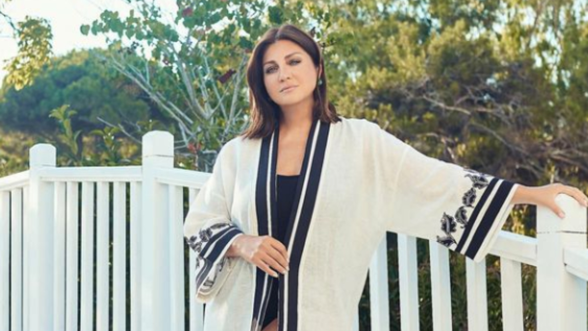 Sibel Can'ın İzmir konserine kiloları damga vurdu