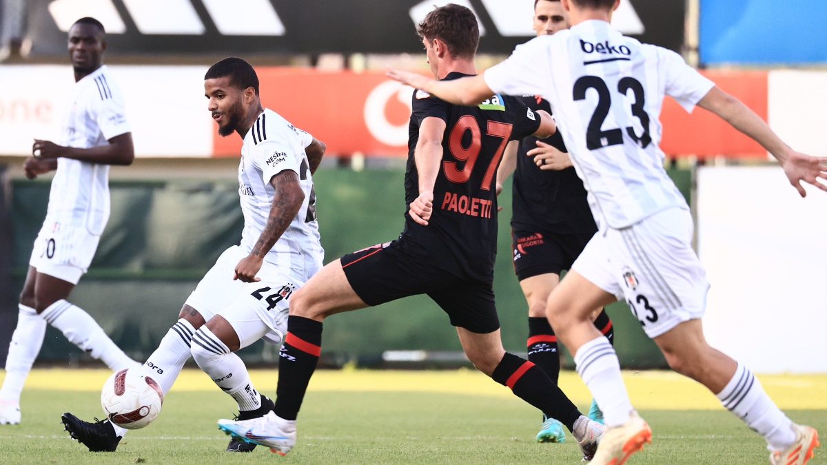 Beşiktaş hazırlık maçında Fatih Karagümrük'ü 2 golle geçti