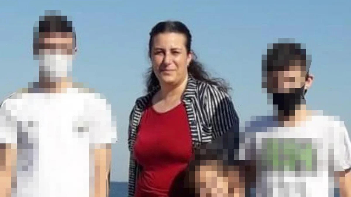 Ankara'da eşi tarafından öldürülen kadının tabutuna kızlık soy adı yazıldı