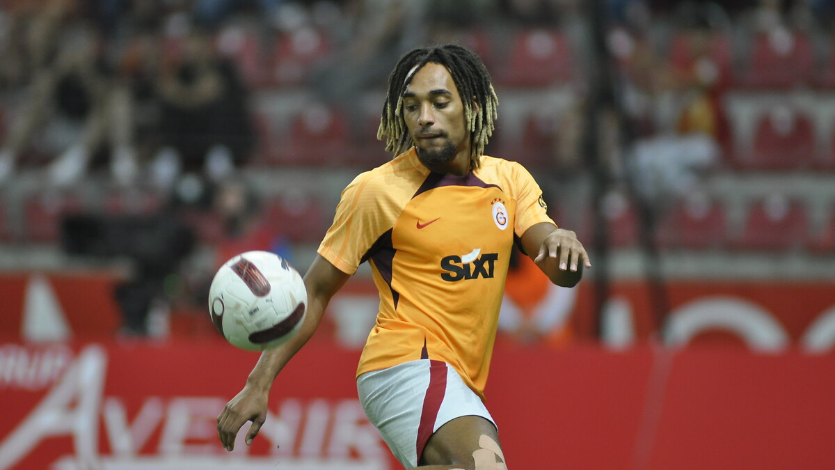 Galatasaray'da Sacha Boey'den kötü haber: Sözleşme teklifini reddetti