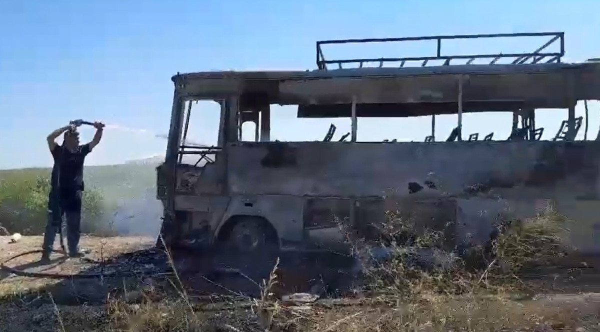 Adana'da tarım işçileri çıkan kavgada araç kundaklandı