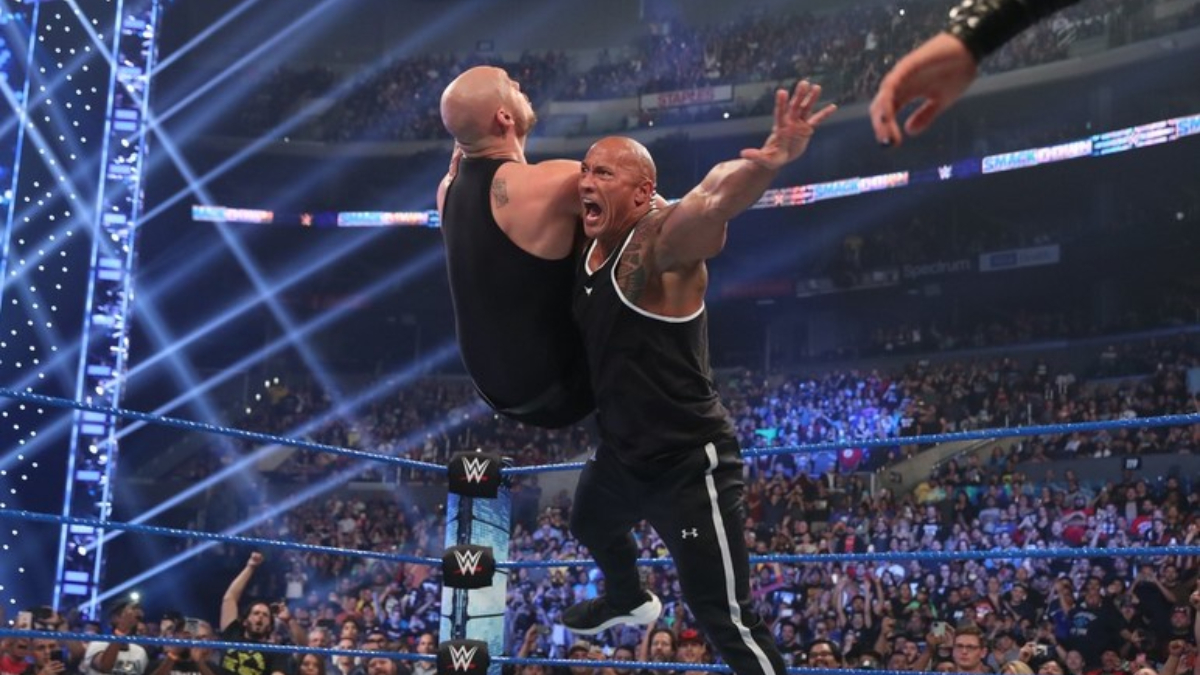 Dwayne Johnson ringlere geri döndü