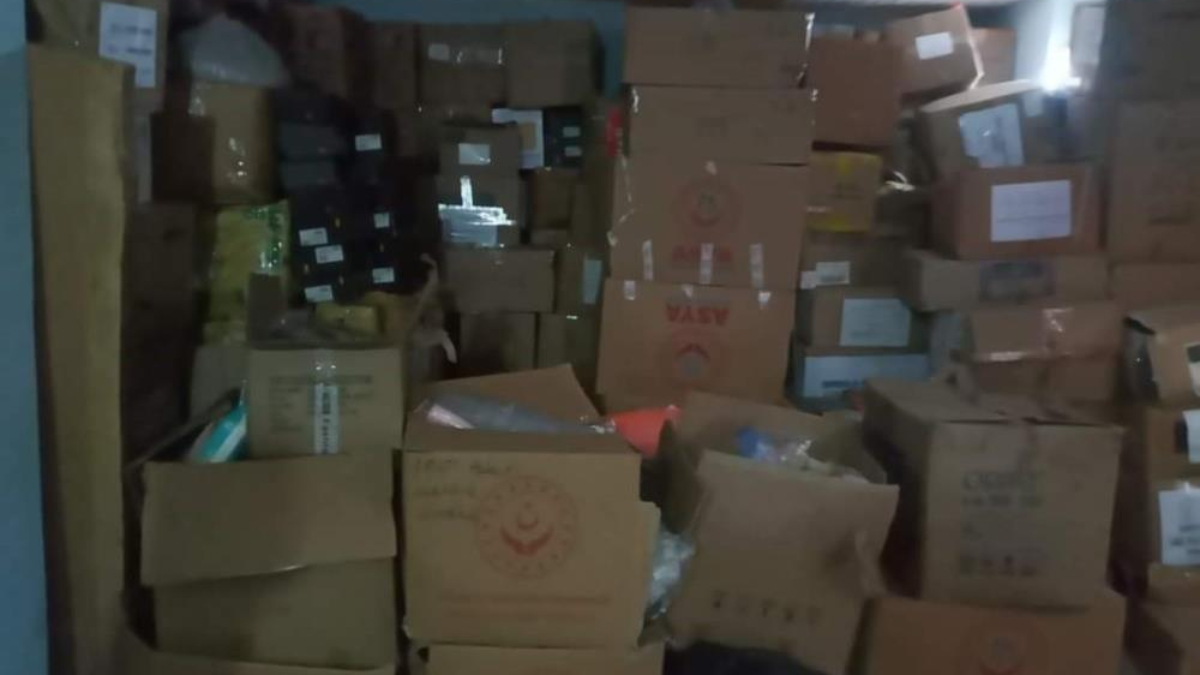 Hatay'da deprem yardımlarını stoklayıp satan şahıs yakalandı