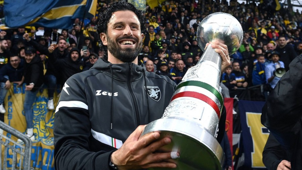 Lyon'da Fabio Grosso dönemi başladı