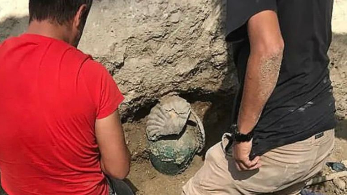 Anavarza Antik Kenti'ndeki altın dolu küp heyecanı