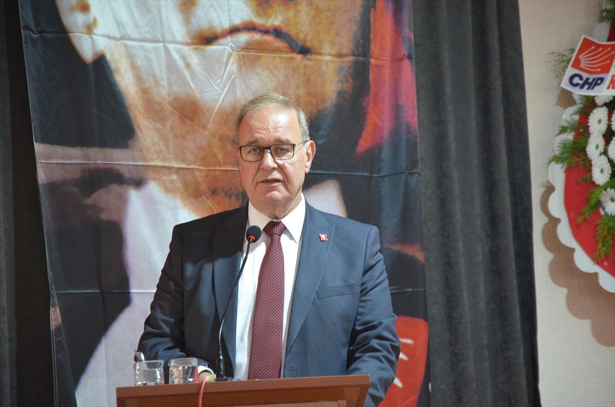 Faik Öztrak: Yenilenerek ve güçlenerek yerel seçimlere gideceğiz