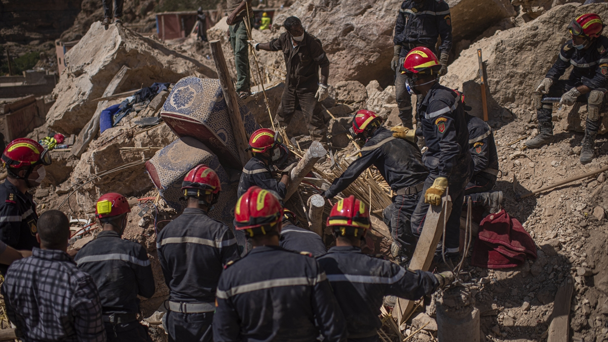 Depremin vurduğu Fas'ta arama kurtarma çalışmaları devam ediyor