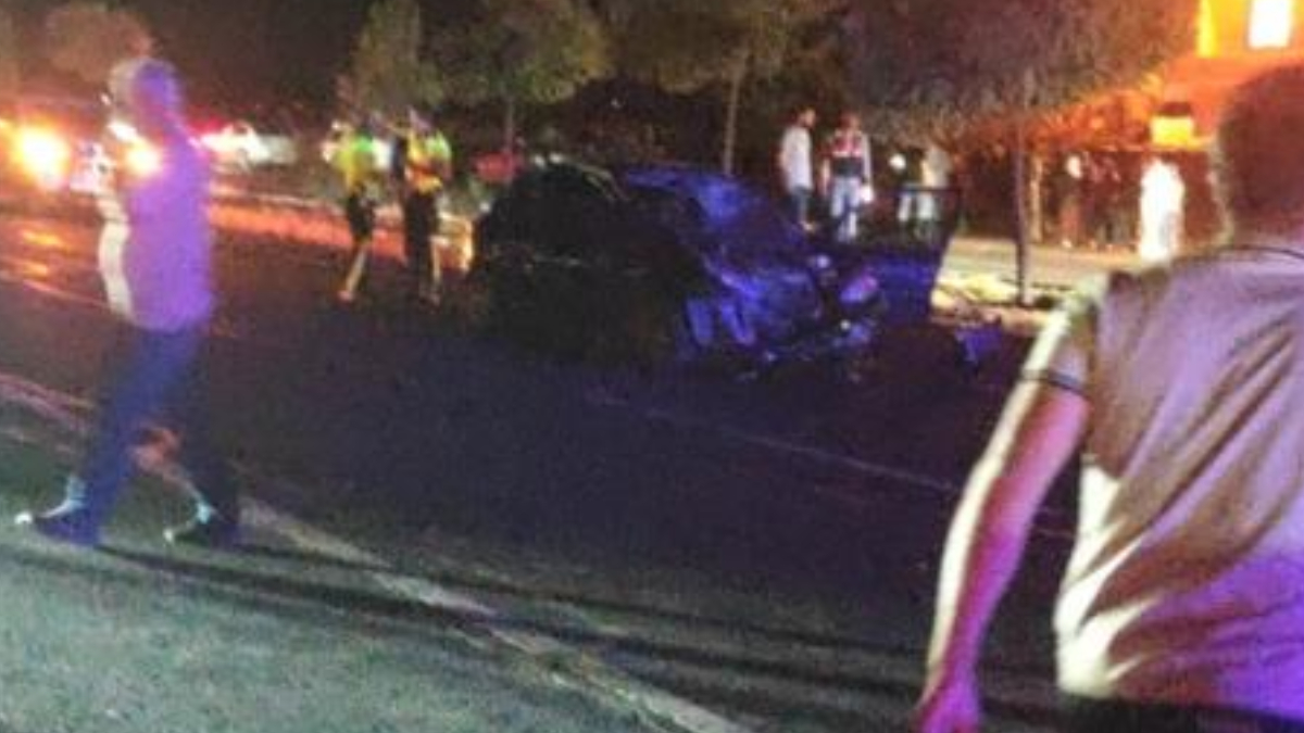 Diyarbakır'da taziyeden çıkanlara otomobil çarptı: 2 ölü 2 ağır yaralı