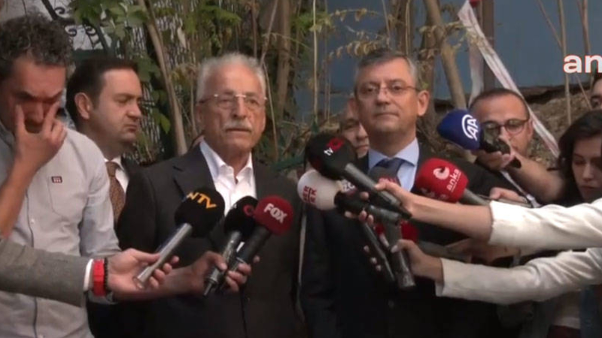Özgür Özel, Murat Karayalçın'ı ziyaret etti