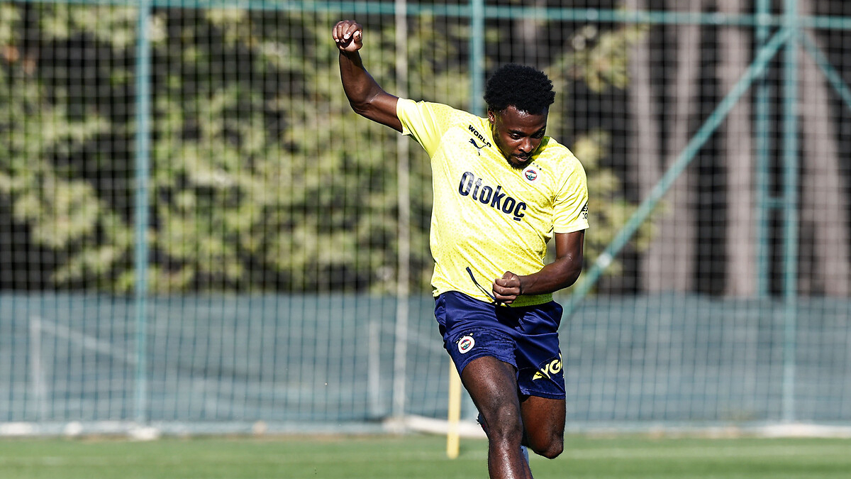 Bright Osayi Samuel'in ikili mücadele başarısı! Rekora gidiyor