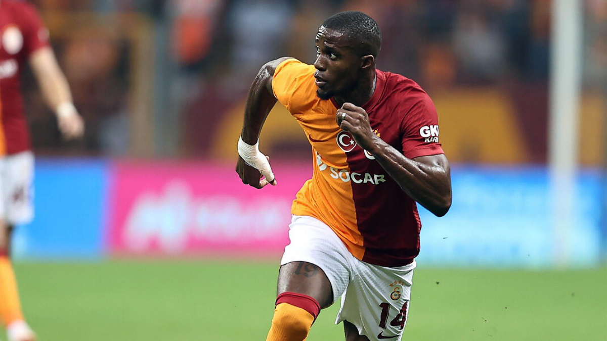 Wilfred Zaha dönüyor! Okan Buruk müjdeyi verdi