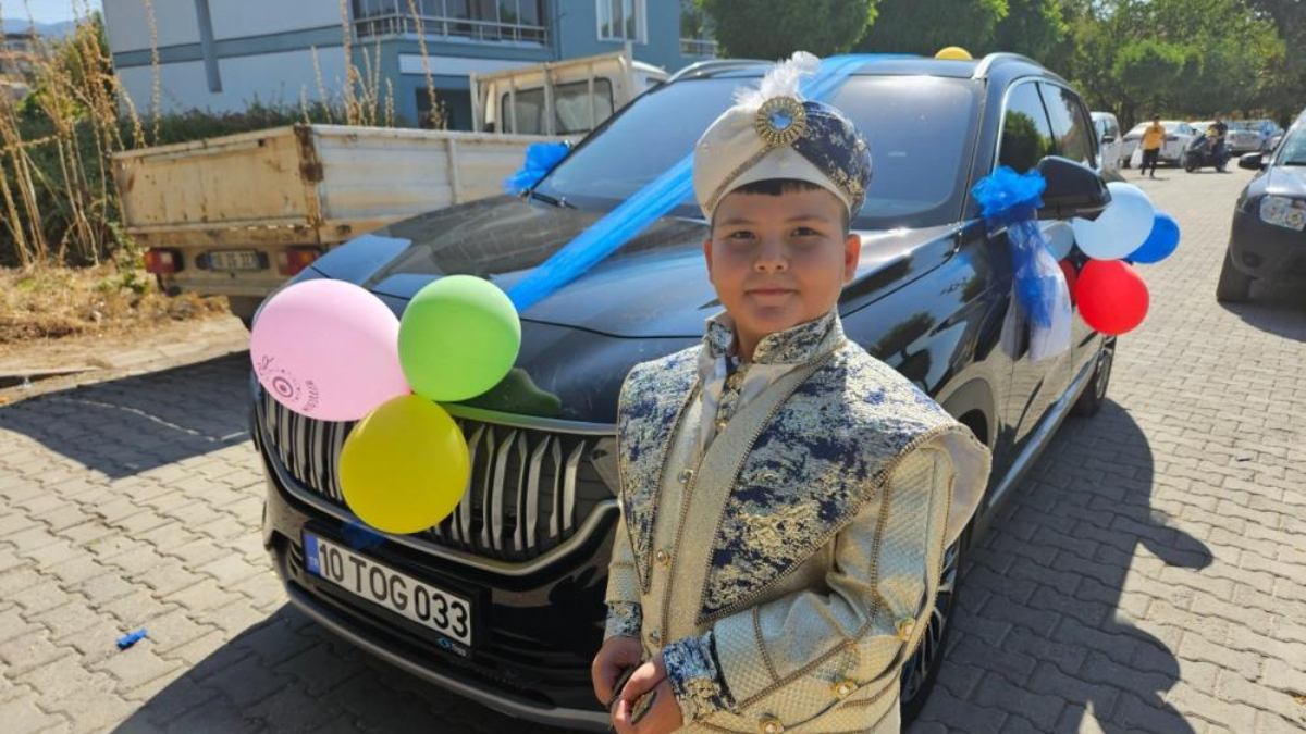 Balıkesir'de Togg sünnet arabası oldu