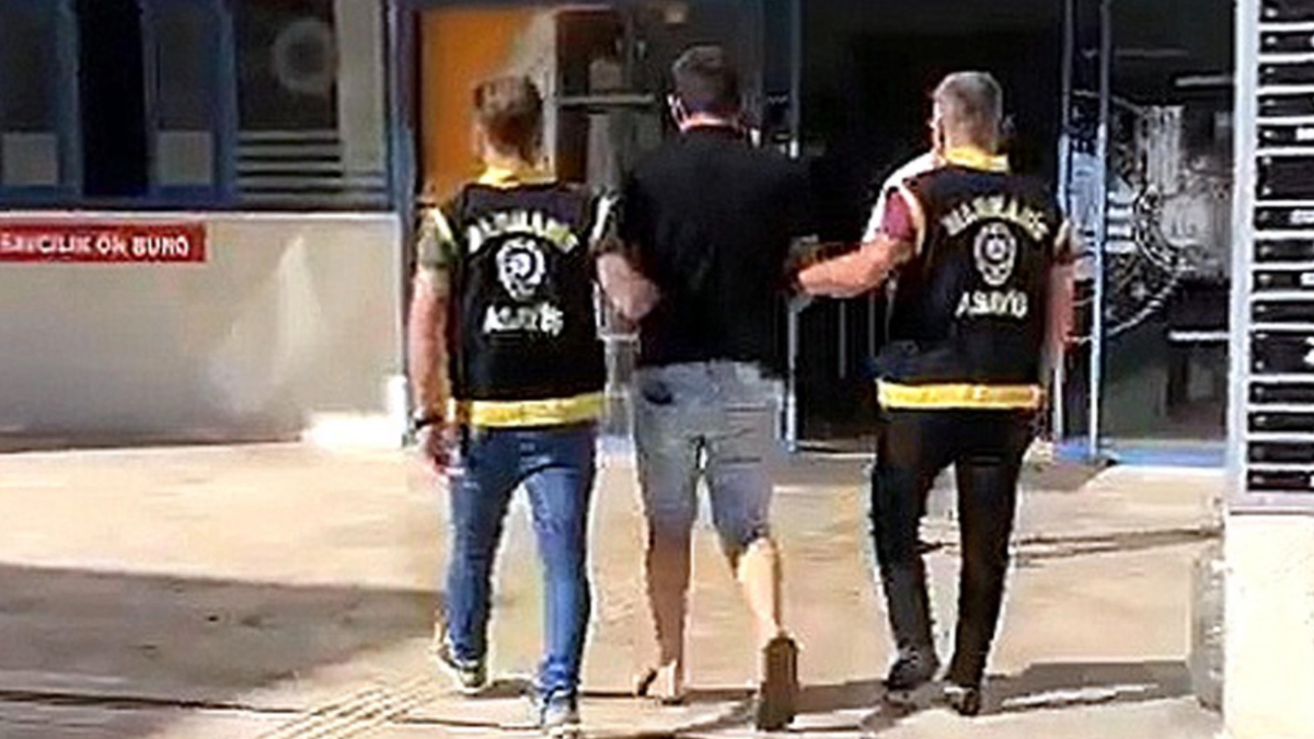 Muğla'da otostop yapan üniversiteliyi taciz etti: Tutuklandı