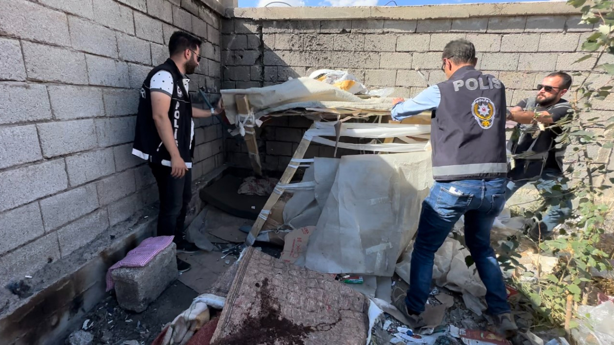 Hakkari'de uyuşturucu bağımlılarına operasyon! Mesken tutulan alanlar denetlendi...