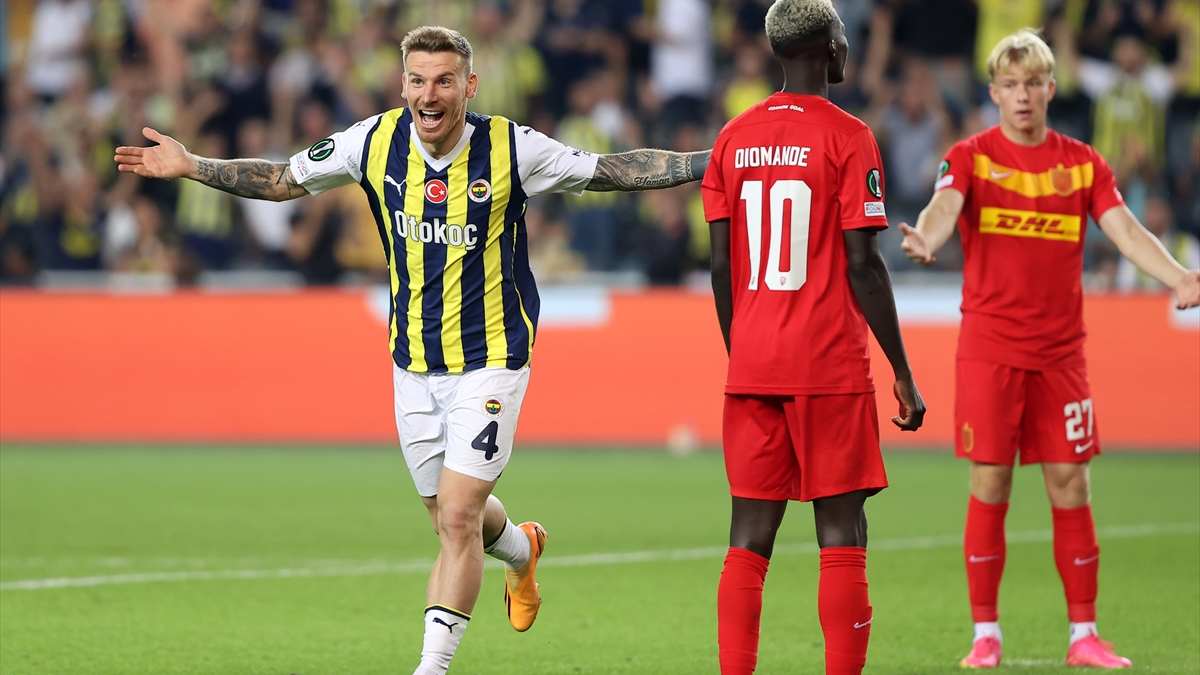 Serdar Aziz: Galibiyeti taraftara armağan ediyorum