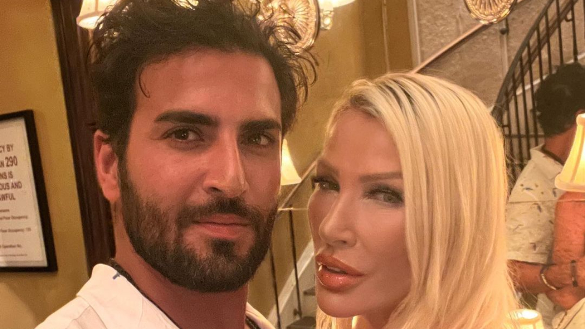 Seda Sayan Photoshop'u lokal kullandı