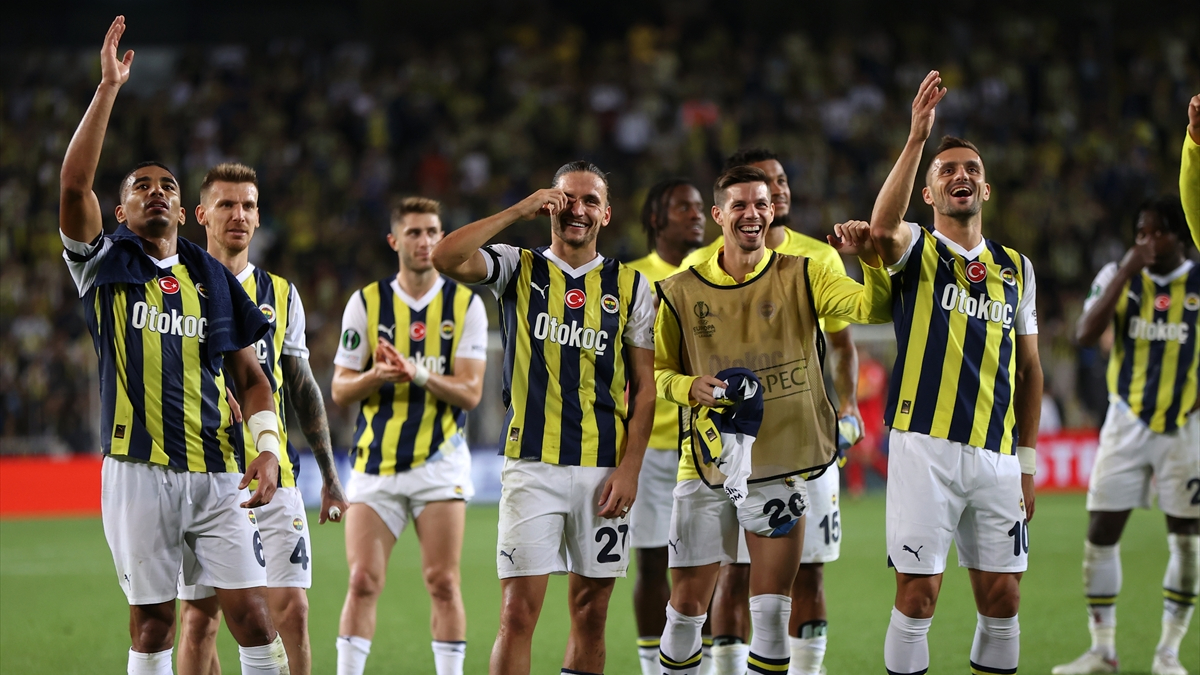 Fenerbahçe, yeni sezona gol rekoruyla başladı